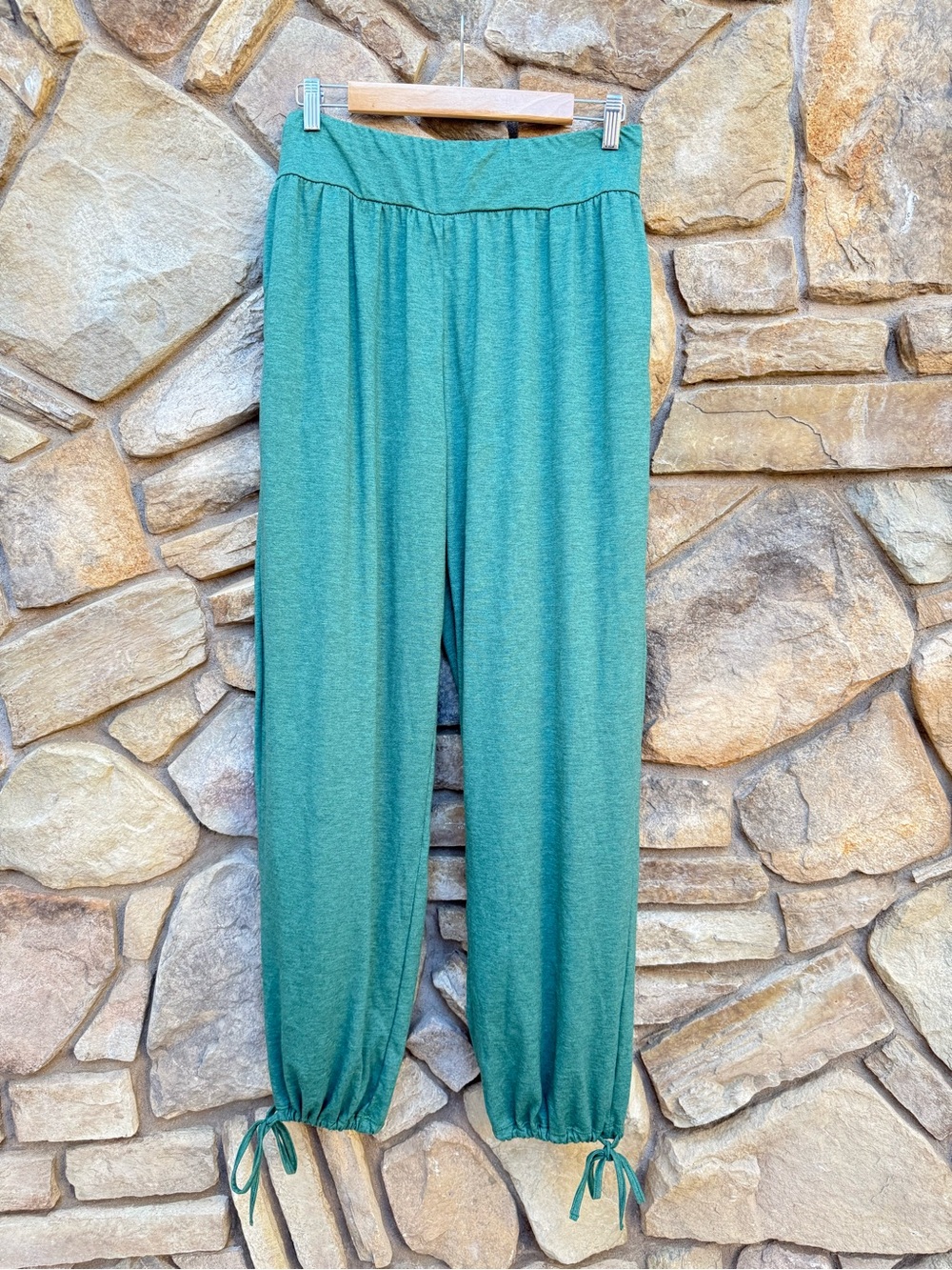 HALARA green Drawstring Hem Joggers